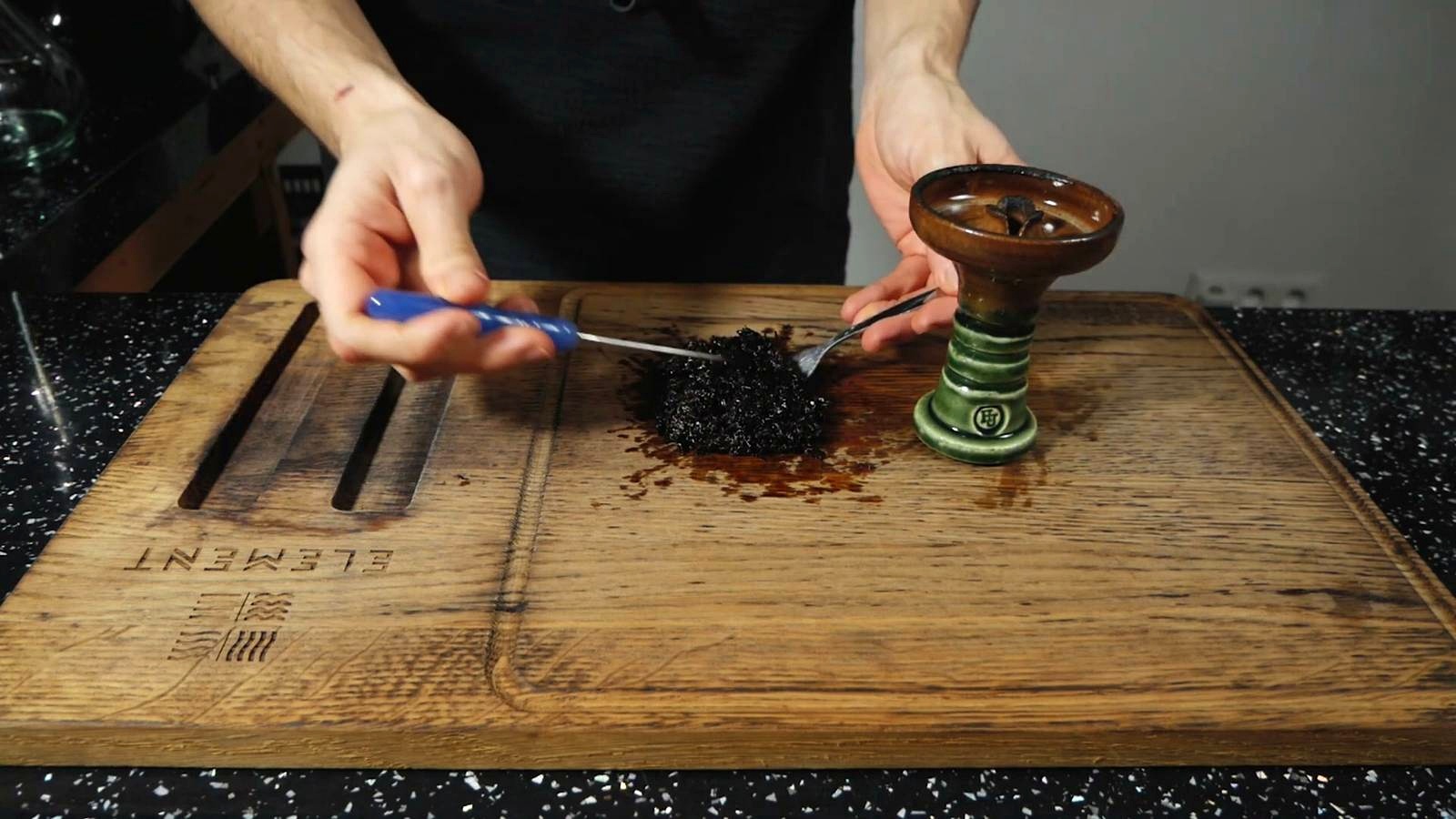 How to Make a Perfect Smoking Hookah with Dark Side Tobacco discussed in the video